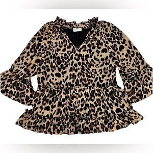 NWT Amoli leopard Print Top Blouse Size M Bell Sleeves And Bottom V-Neck